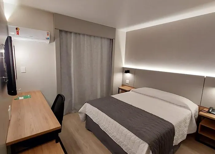 Mogano Business Hotel- Eletroposto
