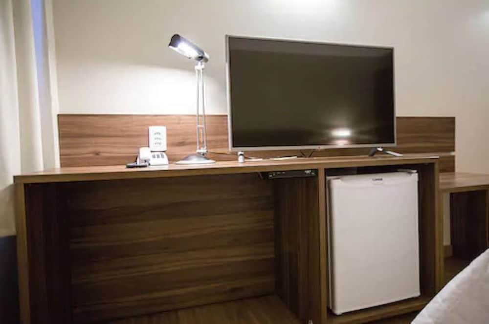 Mogano Business Hotel- Eletroposto 3* Chapecó