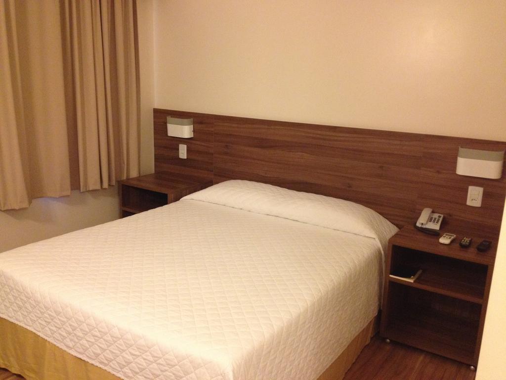 Mogano Business Hotel- Eletroposto Hotel