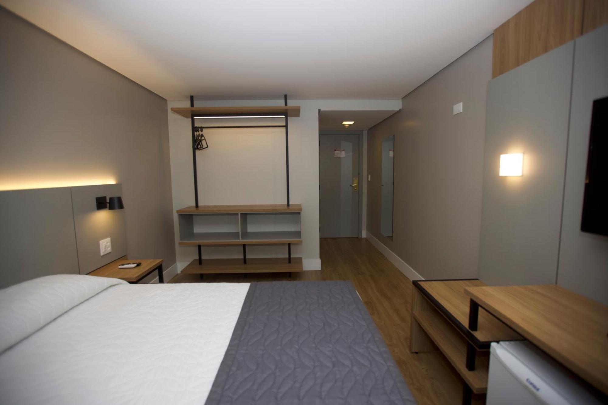 Hotel Mogano Business Hotel- Eletroposto 3*