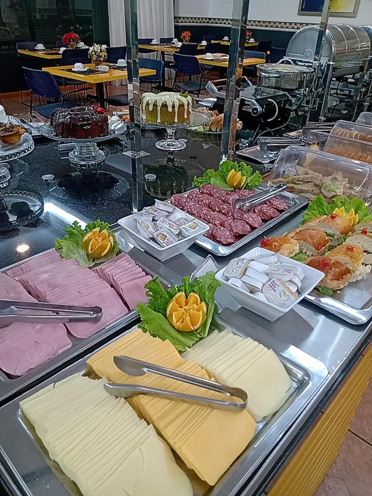 Mogano Business Hotel- Eletroposto