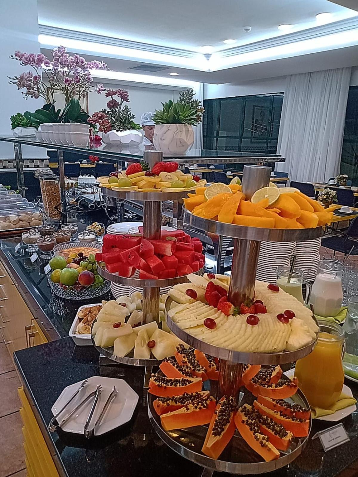 Hotel Mogano Business Hotel- Eletroposto Chapecó
