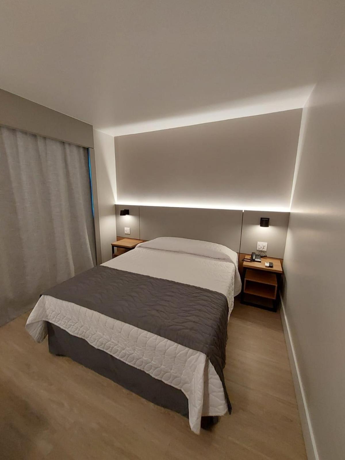 Mogano Business Hotel- Eletroposto Hotel