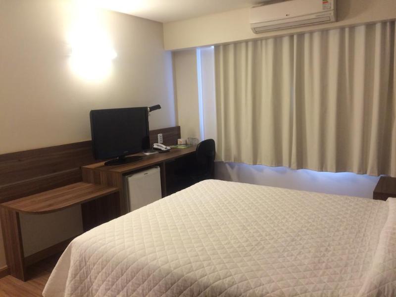 Mogano Business Hotel- Eletroposto 3* Chapecó